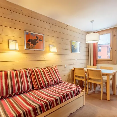 Appartement A La Plagne 1800, Piscine Et Sauna Apartment *